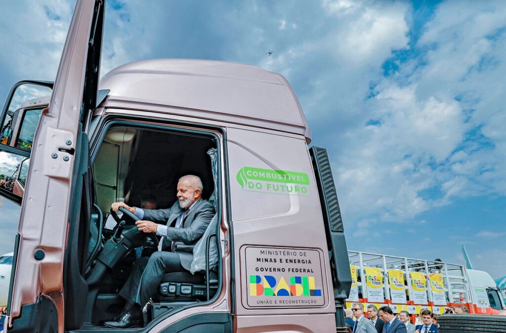 Insituição da Lei conhecida como Lei do “Combustível do Futuro”