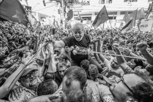 Não toquem nos direitos de Lula