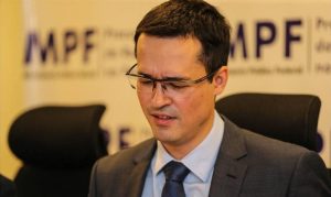 PT quer investigar delegado autor de “laudo paralelo”