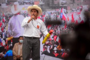 Alerta: perigo golpista no Peru