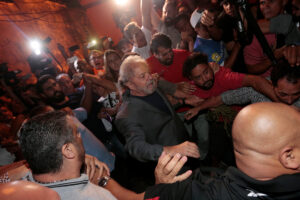 O triste dia da prisão de Lula