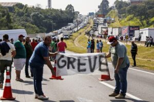 A AMEAÇA DE NOVA GREVE DOS CAMINHONEIROS
