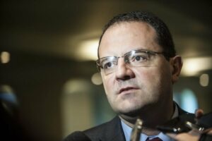 Entrevista Nelson Barbosa - “O Brasil conta com a vanguarda do atraso agora”