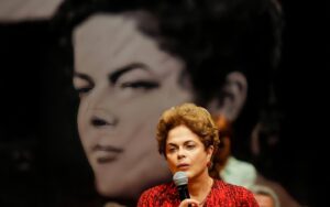 Governo nega anistia a Dilma