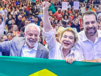 Recebida por Lula, Marta Suplicy se filia ao PT: “Voltei para caminharmos juntos”