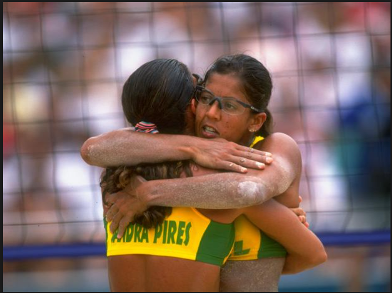 ‘É importante ver mulheres no esporte para sair do quadrado do que é feminino’, diz a medalhista Jaqueline Silva 