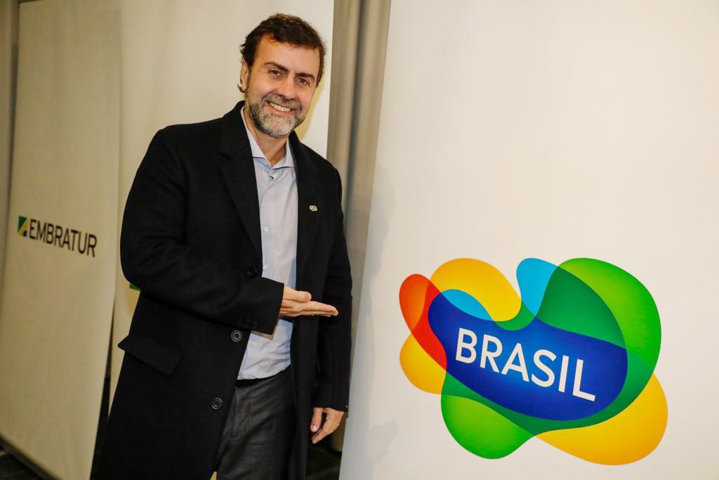 O Brasil era o país do 'passar a boiada'. Era o país da devastação, do negacionismo" - Marcelo Freixo
