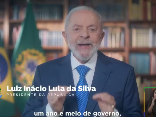 Lula na TV e o cacarejo da direita                 
