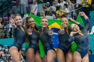 É ouro! Êxito do Brasil nas olimpíadas passa por investimentos do Governo Federal Além do Bolsa Atleta, pago diretamente aos ginastas, recursos da Lei das Loterias, Lei de Incentivo e convênios do Ministério do Esporte com a CBG ajudaram a pavimentar o caminho para as medalhas