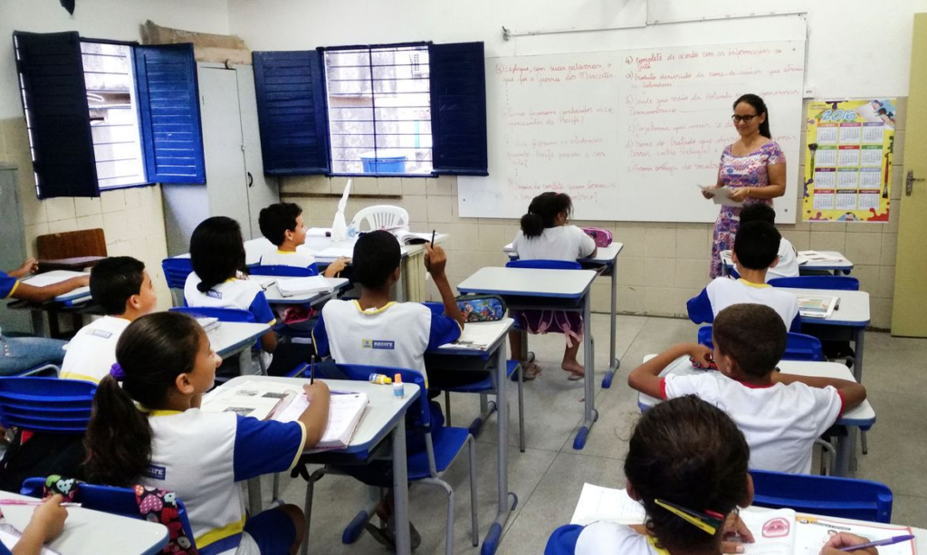 MEC elaborará protocolos de prevenção ao racismo nas escolas 

Especialistas irão participar da construção de normas para o enfrentamento à discriminação racial na educação básica e no ensino superior. Edital que selecionará propostas de ações tem inscrições abertas até 5/9
