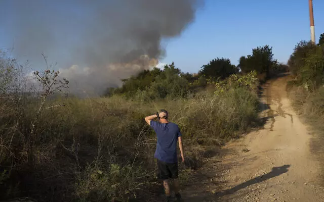 Míssil de longo alcance disparado do Iêmen atinge Tel Aviv