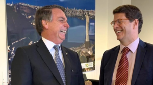 Depois de passar a boiada, Bolsonaro tenta apagar suas digitais na crise climática 