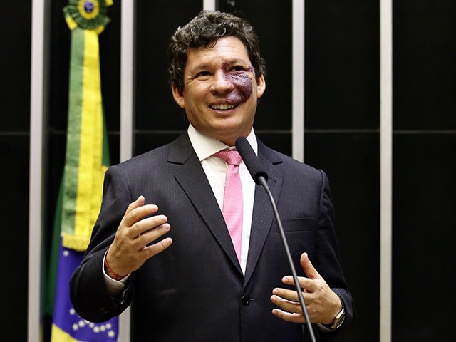 Destaque nas redes e no Congresso, redução da jornada de trabalho é pauta do 1º de maio Destaque nas redes e no Congresso, redução da jornada de trabalho é pauta do 1º de maio