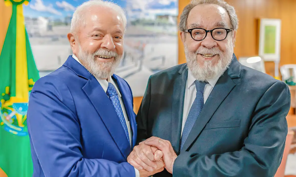 Fernando Morais: 'Sou um insatisfeito perene com o que escrevo, mas isso é bom para o leitor' Fernando Morais: 'Sou um insatisfeito perene com o que escrevo, mas isso é bom para o leitor'