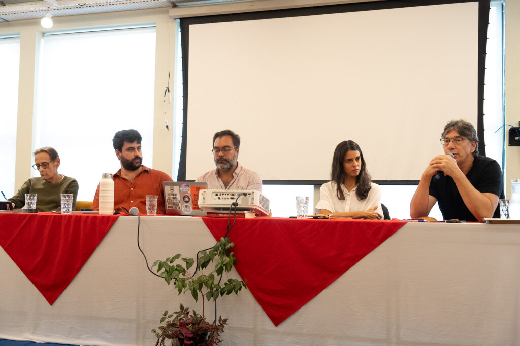 Debate e ato político marcam nova apresentação da pesquisa 'As Classes Trabalhadoras' Debate e ato político marcam nova apresentação da pesquisa 'As Classes Trabalhadoras'