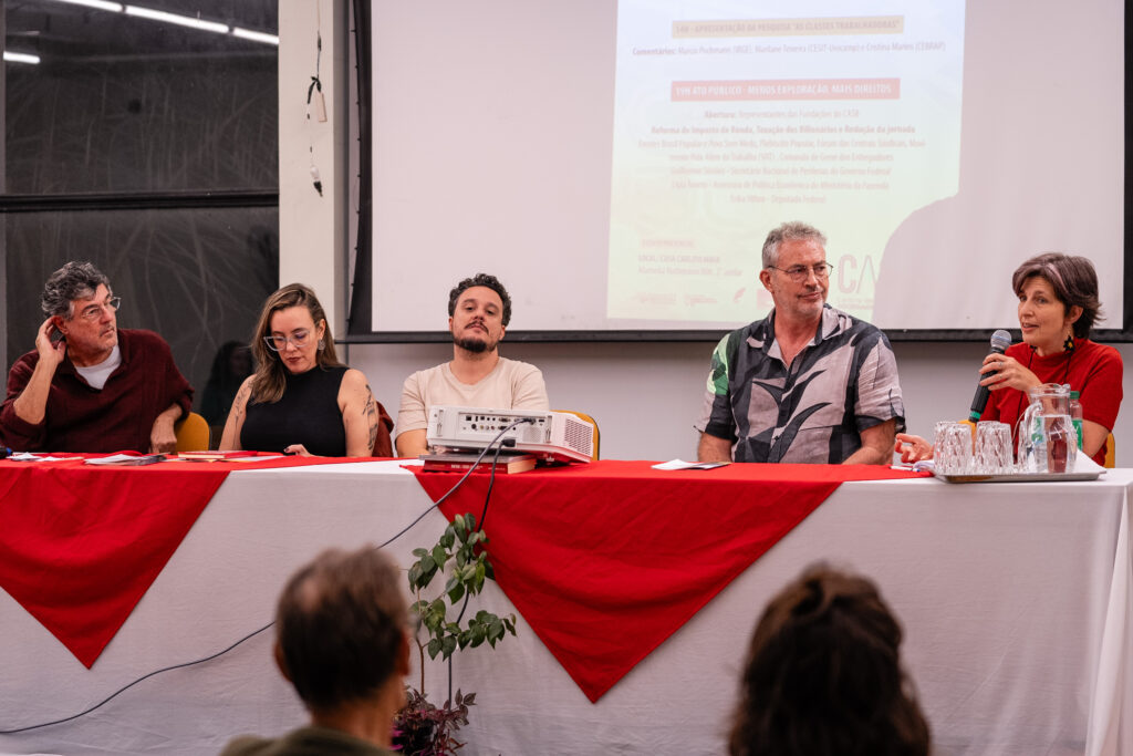 Debate e ato político marcam nova apresentação da pesquisa 'As Classes Trabalhadoras' Debate e ato político marcam nova apresentação da pesquisa 'As Classes Trabalhadoras'