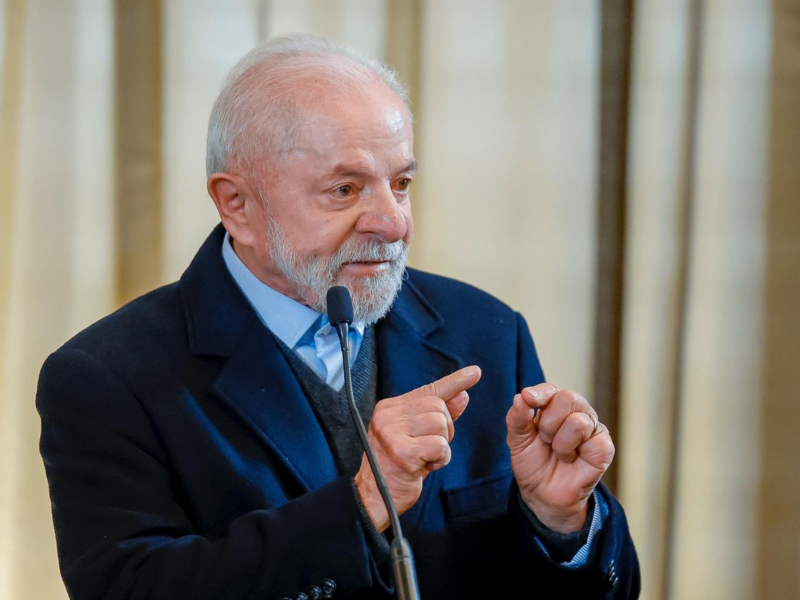Lula propõe mediação de paz na Ucrânia e critica corrida armamentista