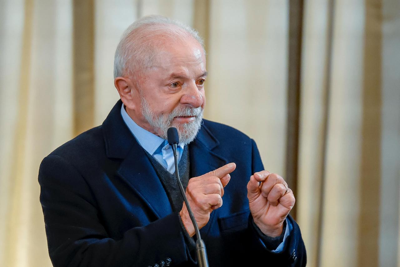 Lula propõe mediação de paz na Ucrânia e critica corrida armamentista