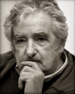 Pepe Mujica: o homem que plantou flores nas ruínas da política, por Pedro Henrichs e Fabian Restivo