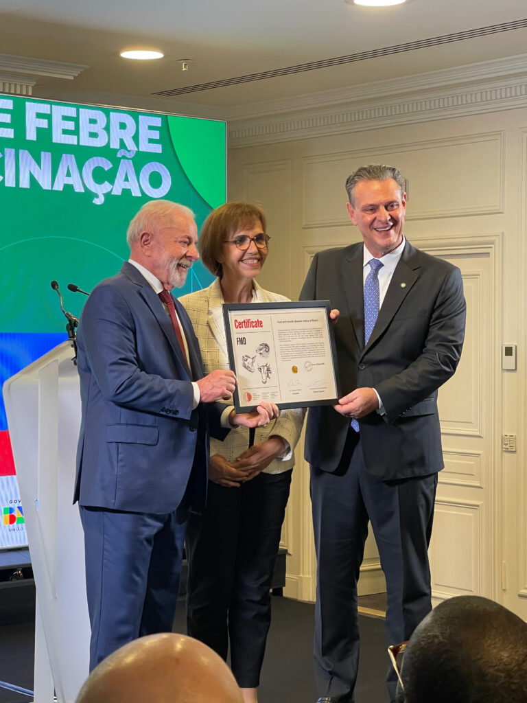 Fórum Econômico Brasil-França promove encontro entre empresários em Paris Fórum Econômico Brasil-França promove encontro entre empresários em Paris