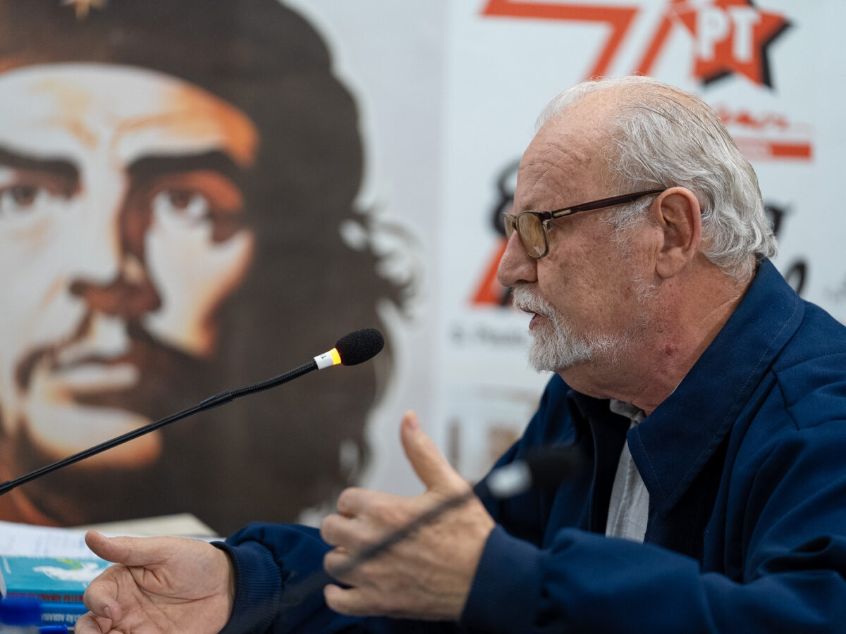 Mudança do sistema e agricultura familiar: Stédile apresenta visão do MST em aula aberta