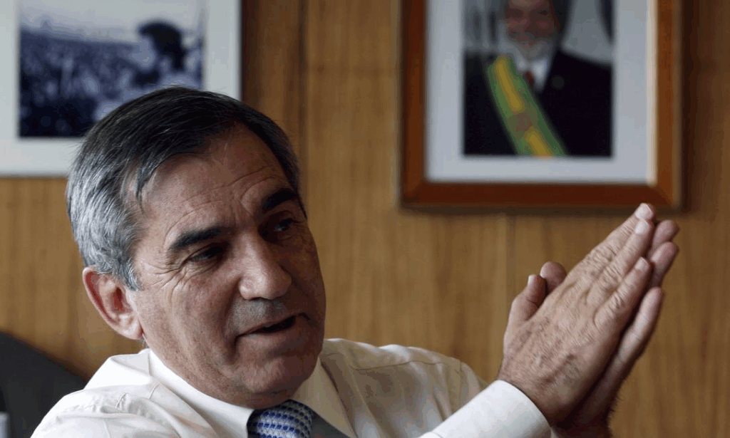 Gilberto Carvalho: "Economia solidária é o caminho para um Brasil mais justo" Gilberto Carvalho: "Economia solidária é o caminho para um Brasil mais justo"