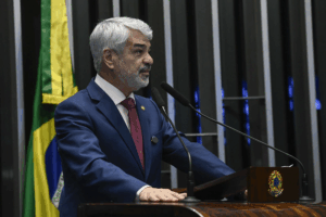 Humberto Costa: desinformação impede reconhecimento de avanços do governo