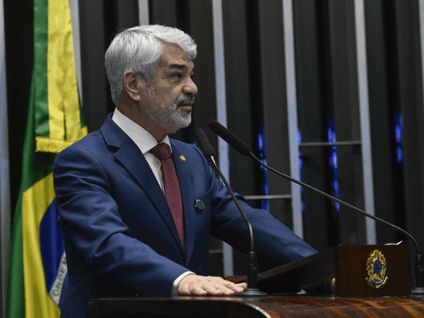Humberto Costa: desinformação impede reconhecimento de avanços do governo