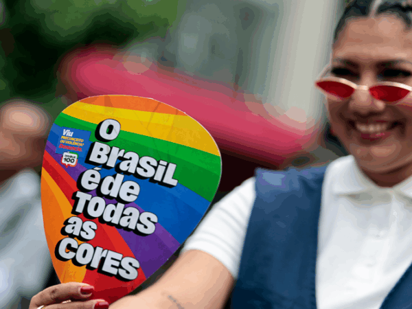Direitos LGBTQIA+ sob ataque: mais de 400 projetos tramitam no Congresso