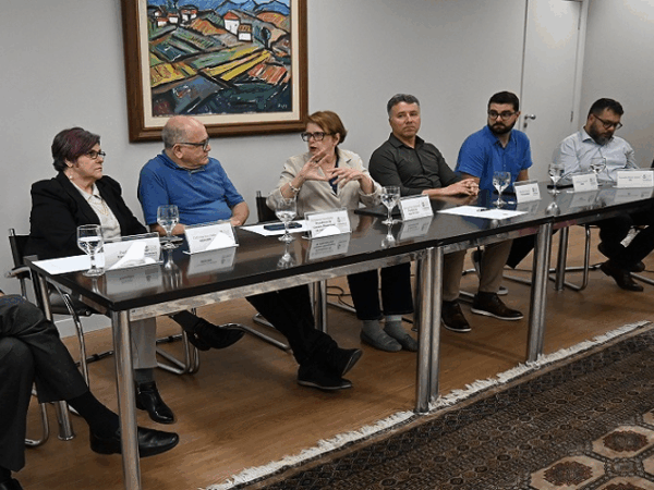 Margarida Salomão (PT-MG) propõe tarifa zero em Juiz de Fora