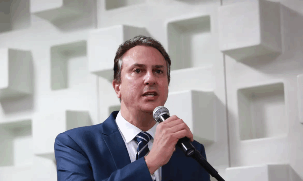 Camilo Santana: “Educação não é gasto, é investimento. Sem recursos, não há salto de qualidade" Camilo Santana: “Educação não é gasto, é investimento. Sem recursos, não há salto de qualidade"