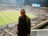 Após ataques misóginos no Senado, Marina Silva é homenageada pela seleção feminina em amistoso