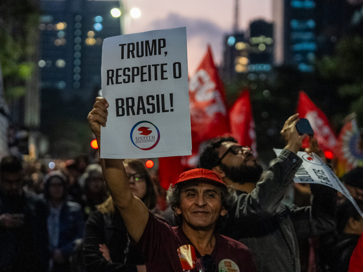 Derrotar a extrema direita e avançar na soberania nacional, por Alberto Cantalice