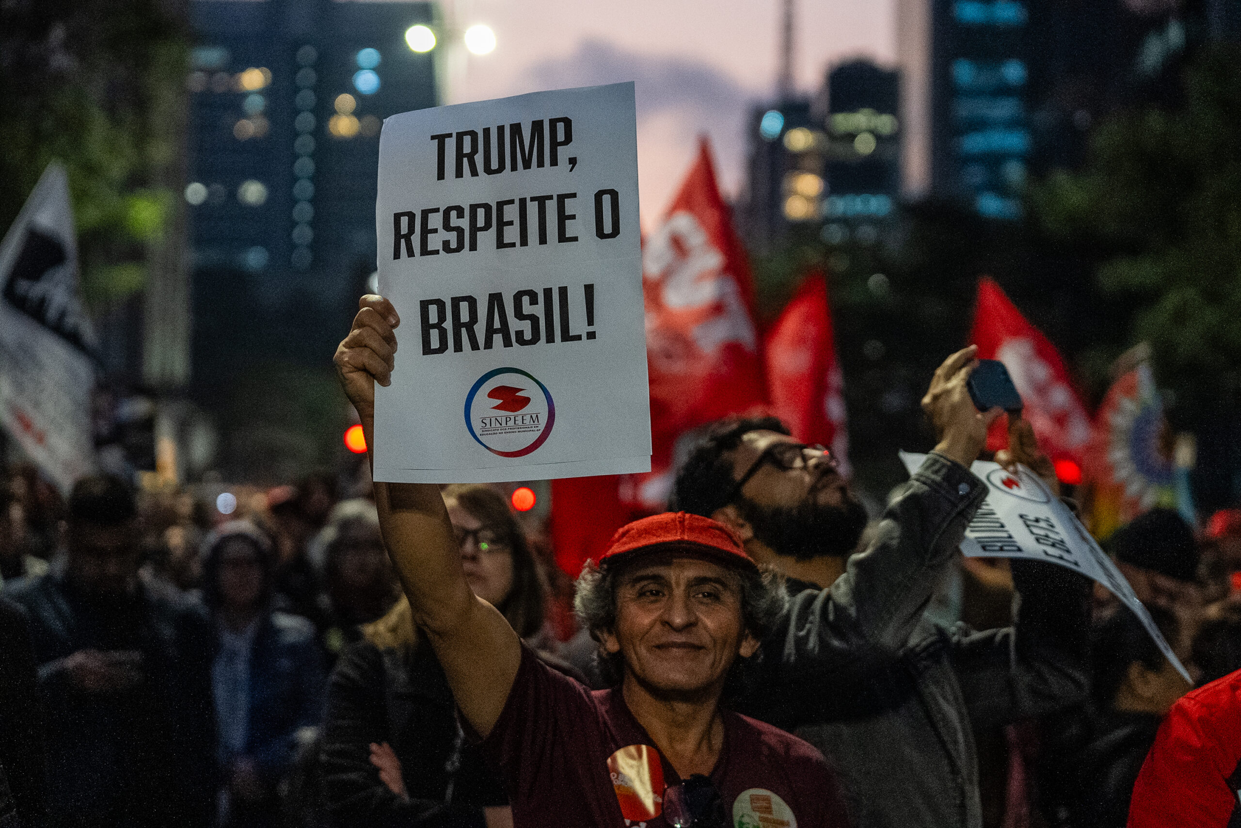 Derrotar a extrema direita e avançar na soberania nacional, por Alberto Cantalice