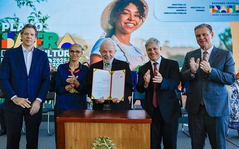 Com foco na saúde e no meio ambiente, Lula cria programa para cortar uso de agrotóxicos