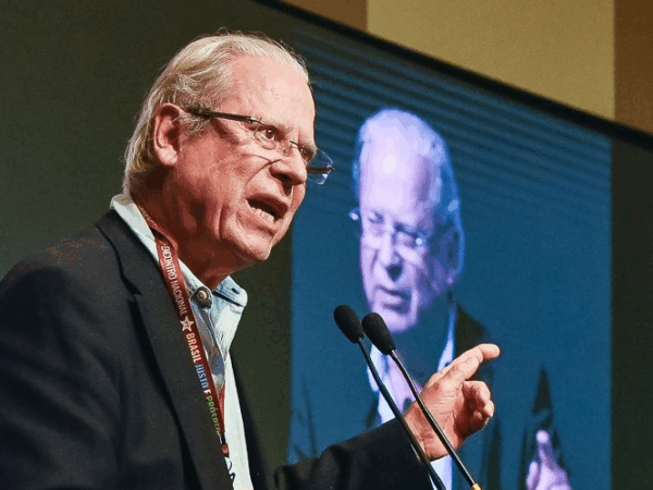 José Dirceu: “O país vai se defrontar com a sua própria história”