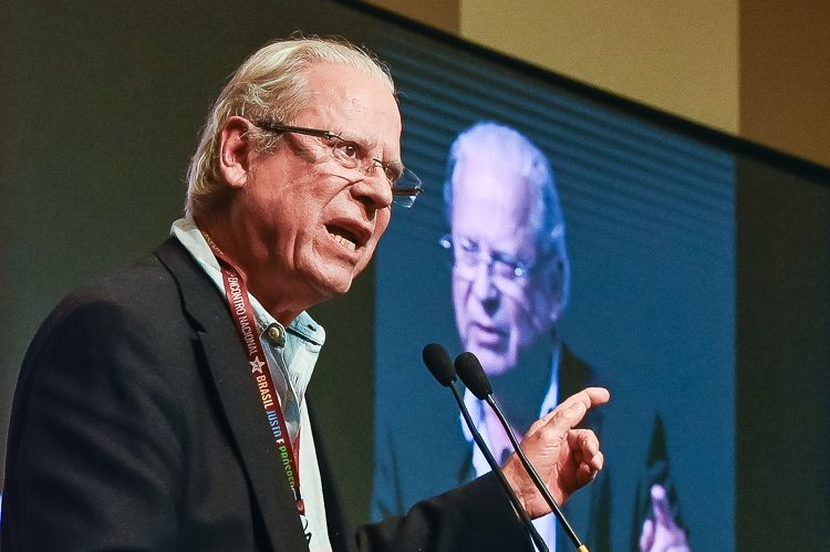 José Dirceu: “O país vai se defrontar com a sua própria história”