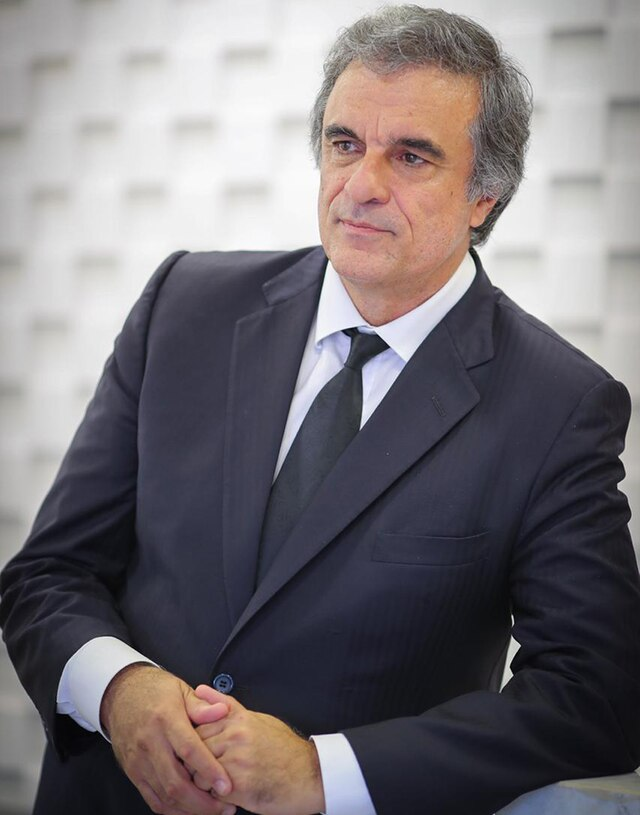 Presidente da Câmara encaminha pedidos de afastamento de 14 deputados da oposição por participação em motim; jurista vê risco e defende punição Presidente da Câmara encaminha pedidos de afastamento de 14 deputados da oposição por participação em motim; jurista vê risco e defende punição