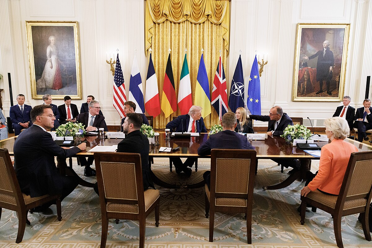 Trump liga para Putin em reunião com europeus, e Lula recebe telefonema do líder russo