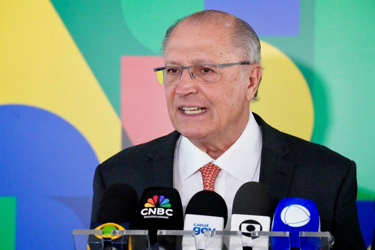 Alckmin lidera comitiva ao México em busca de ampliar comércio pós tarifaço
