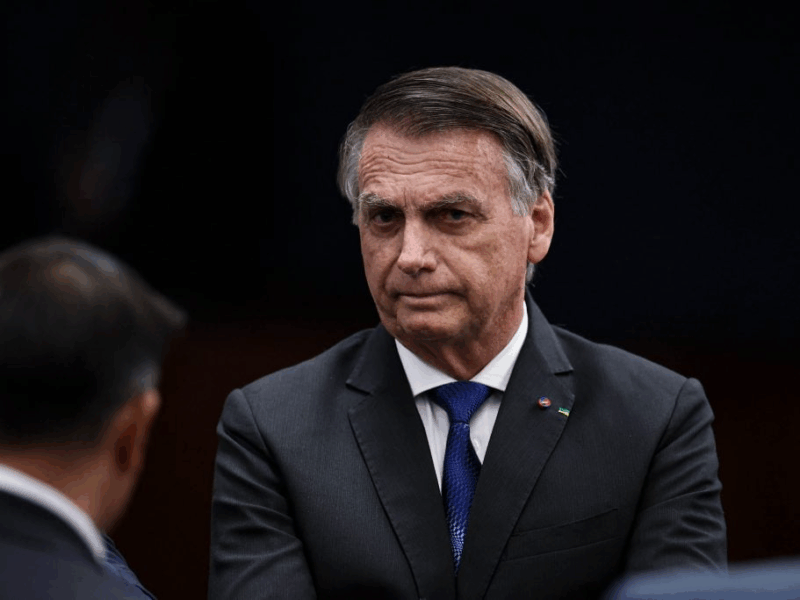 PGR atende pedido de Lindbergh Farias (PT-RJ) e autoriza monitoramento integral de Bolsonaro