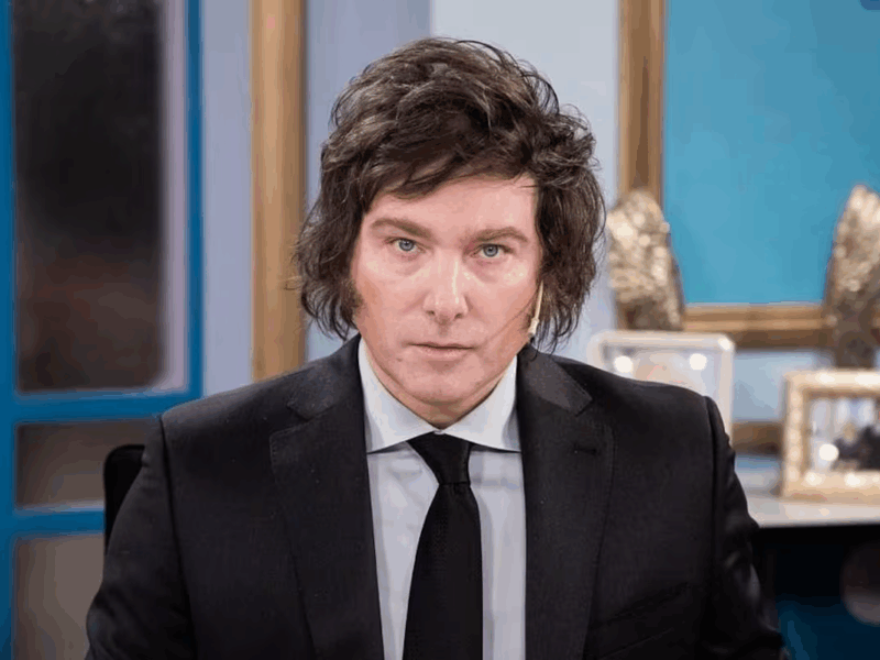 Derrota de Javier Milei em Buenos Aires impulsiona peronistas antes das legislativas