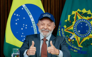 A democracia e a soberania brasileiras são inegociáveis, afirma Lula em artigo no New York Times