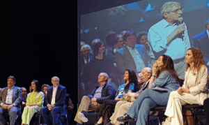 Ato em SP condena anistia e defende democracia e soberania nacional