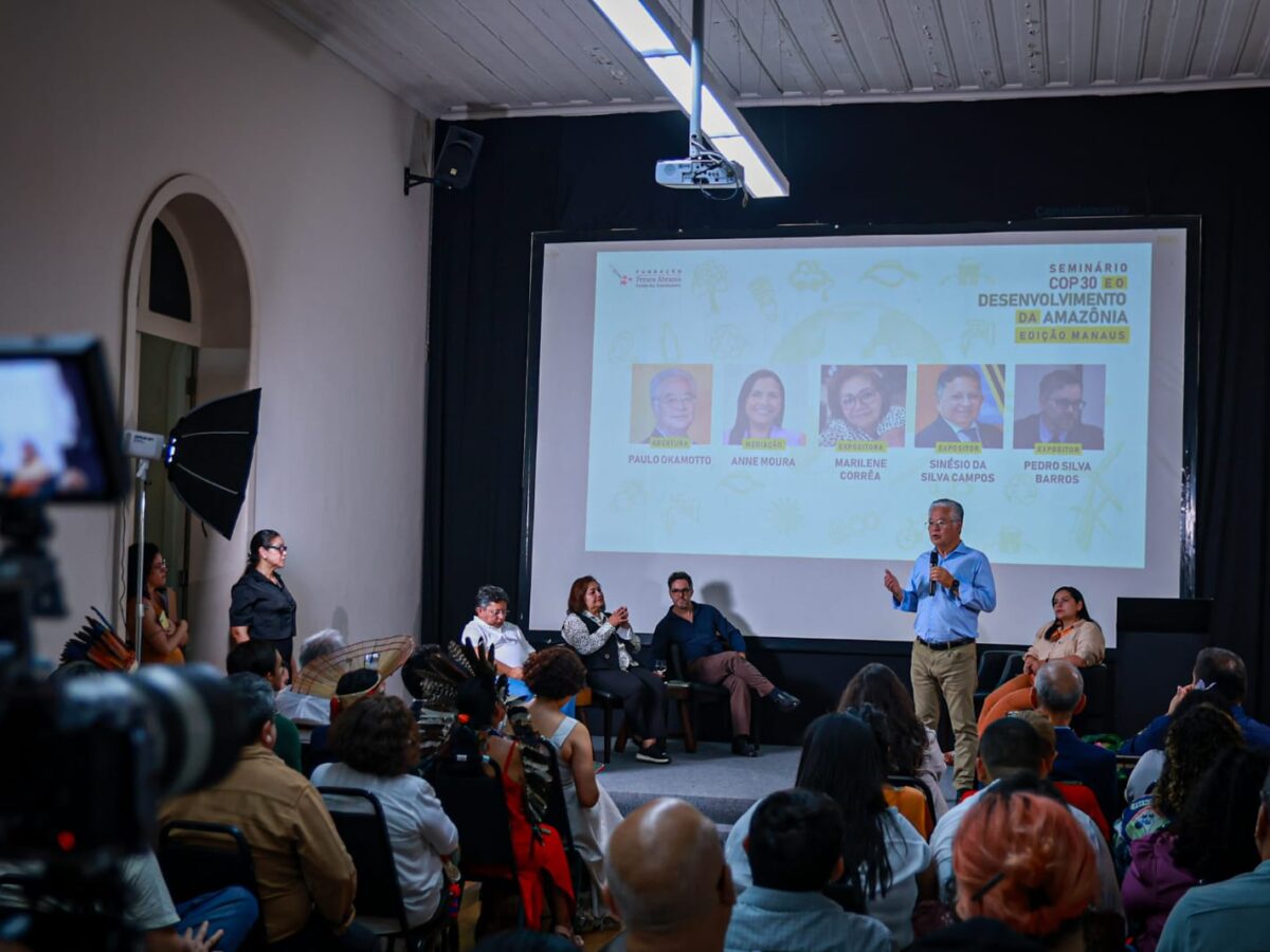 Debate em Manaus aborda desenvolvimento regional e COP 30