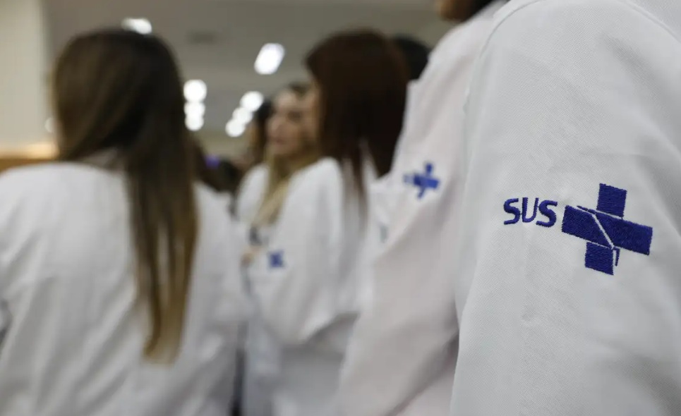 Programa nacional aposta em mutirões de redução de filas e integração digital no SUS
