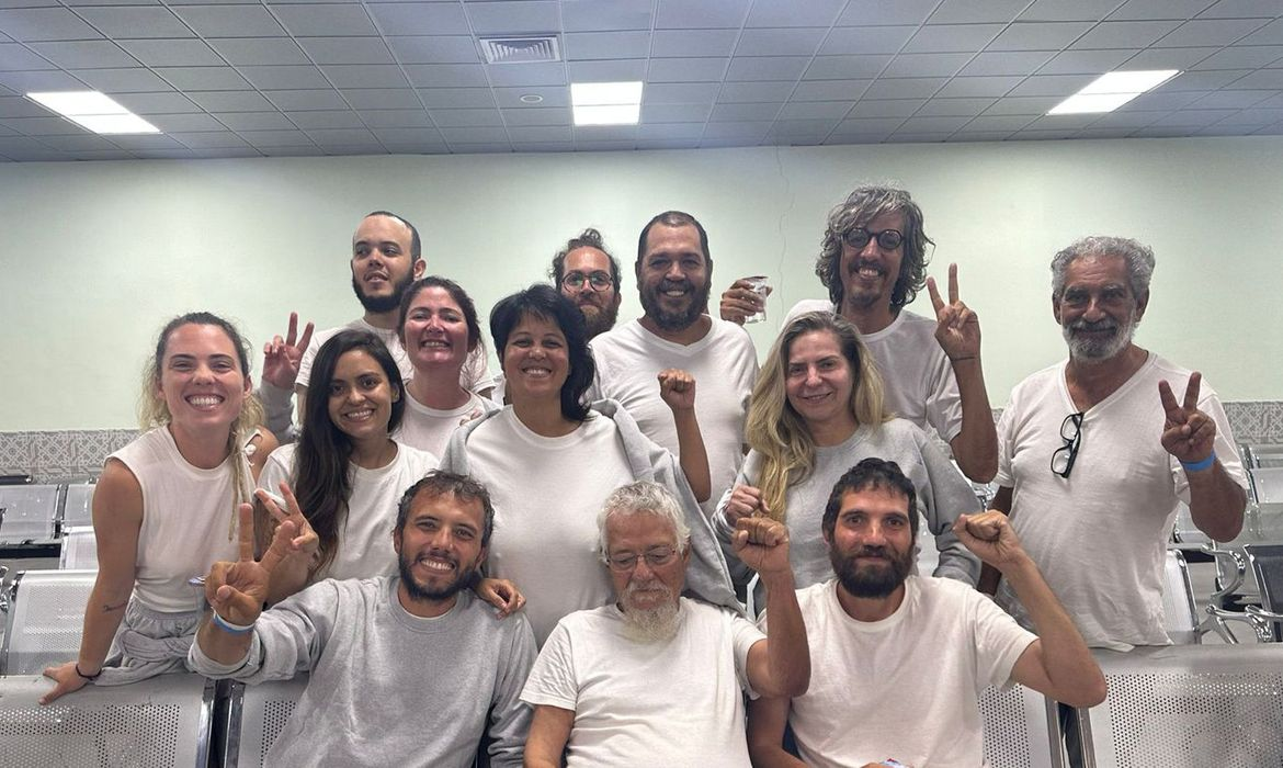 Brasileiros da Flotilha Global Sumud são libertados na Jordânia