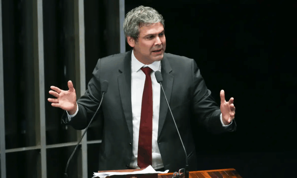 Líder do PT na Câmara protocola projeto que dobra impostos sobre bets e destina recursos à saúde Líder do PT na Câmara protocola projeto que dobra impostos sobre bets e destina recursos à saúde