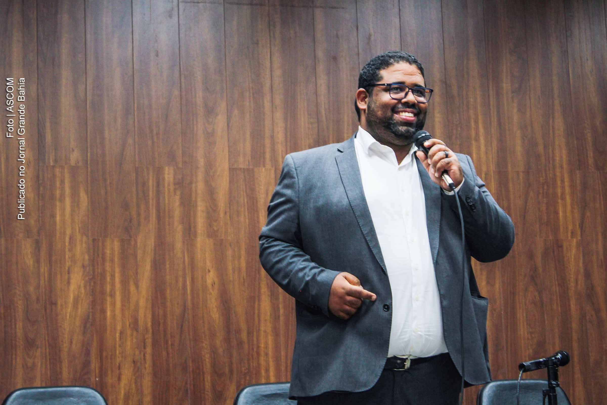 “Queremos uma polícia voltada à inteligência, não ao confronto”, diz secretário de Justiça da Bahia “Queremos uma polícia voltada à inteligência, não ao confronto”, diz secretário de Justiça da Bahia