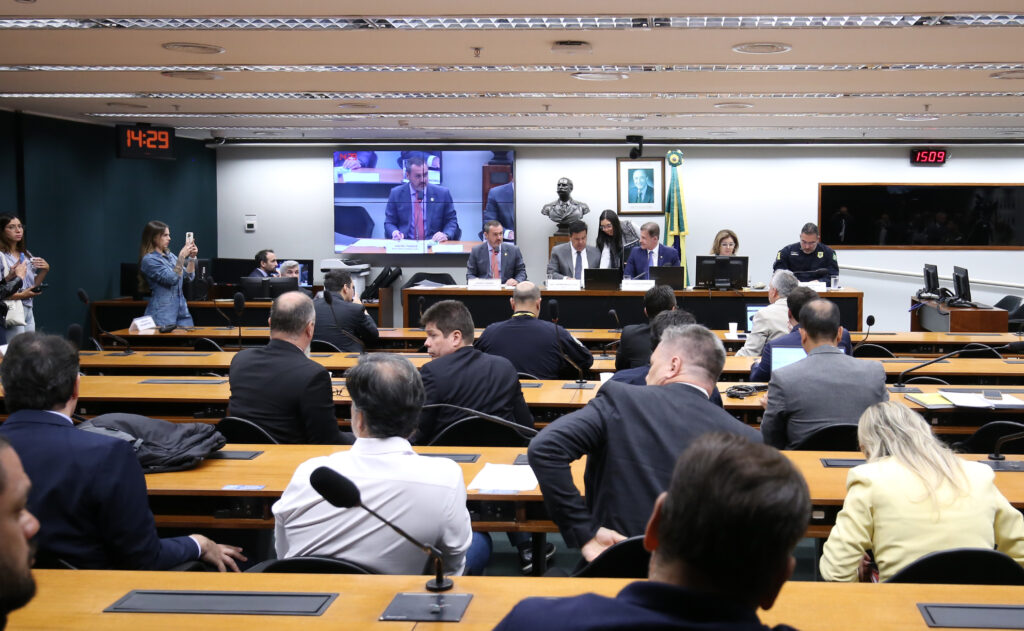 Entenda o que propõe a PEC da Segurança Pública em tramitação no Congresso